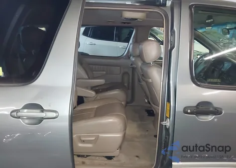 2000 Toyota Sienna Xle z USA, uszkodzony, nr VIN 4T3ZF13CXYU299988